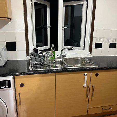 לונדון Cosy 2 Bedroom Flat מראה חיצוני תמונה